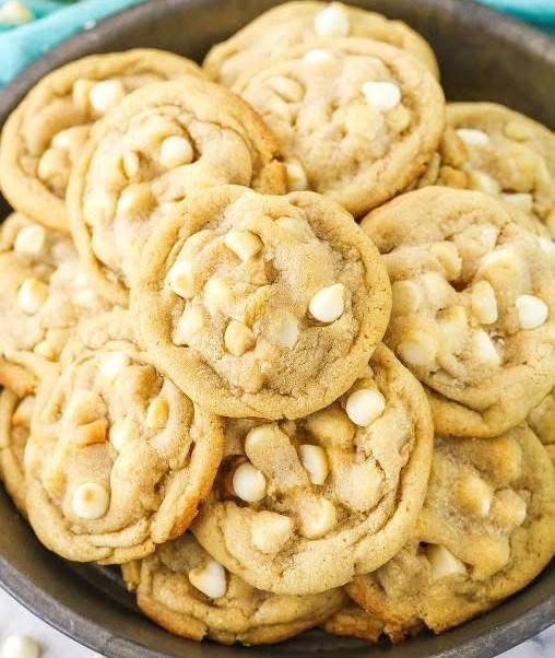 White Chocolate Macadamia Nut Cookies