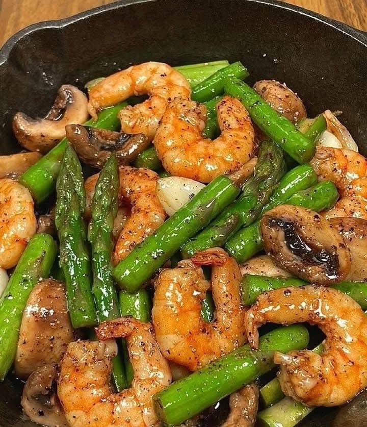 Lemon Pepper Shrimp & Asparagus: A Delightful and Healthy Meal