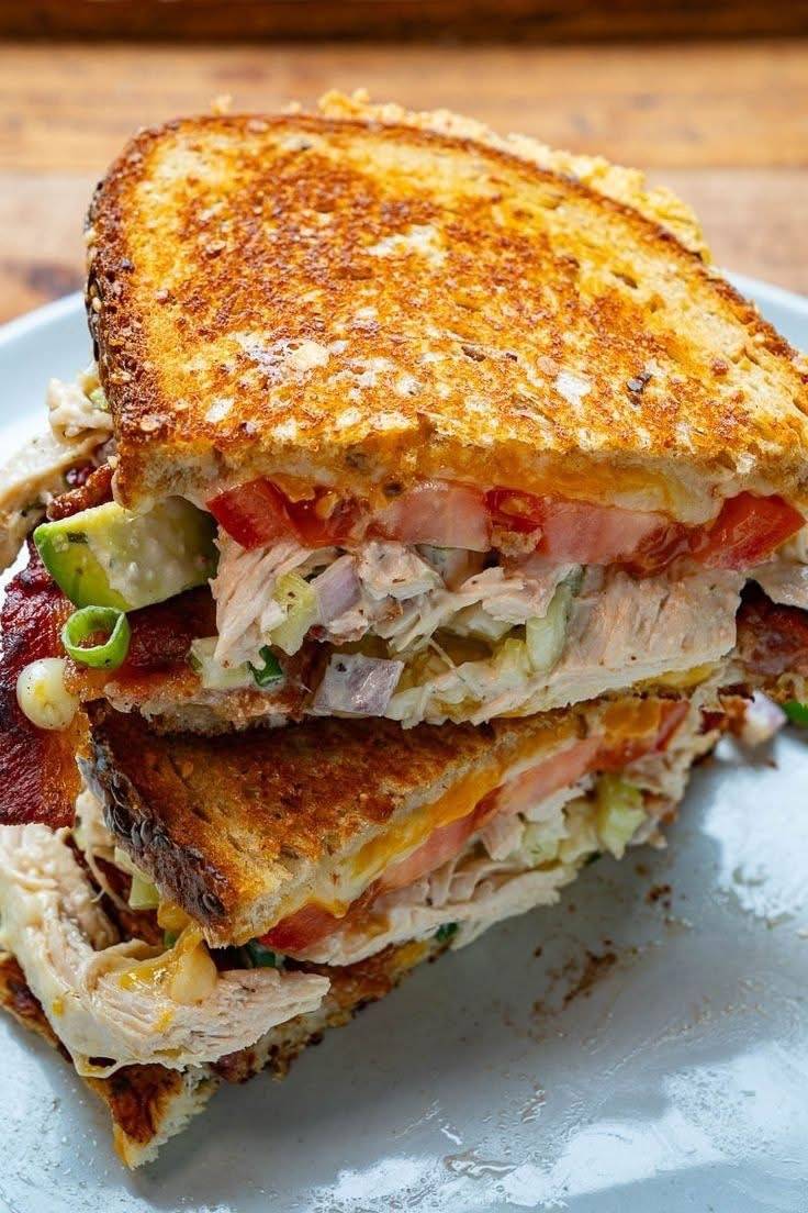 Best Creamy Chicken BLT Sandwich with Avocado