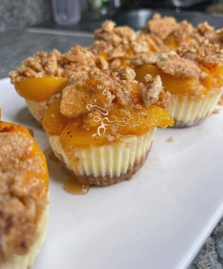 Peach Cobbler Cheesecake Bites